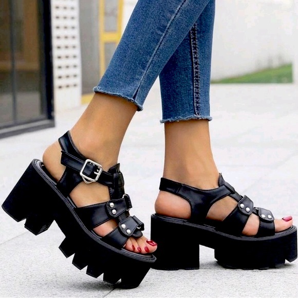 Dolls Kill Shoes - Goth Chunky Platform Buckle Sandals Sz. 8 NWOT